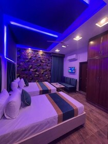 Gulberg Inn Hotel