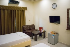 Hotel Days Inn Two