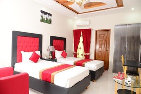Hotel Deluxe Johar Town Lahore