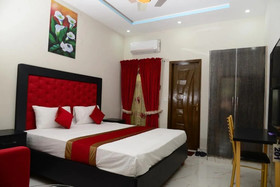 Hotel Deluxe Johar Town Lahore