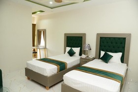 Hotel Deluxe Johar Town Lahore