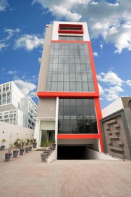 Hotel One MM Alam Road
