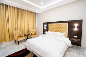 Hotel One MM Alam Road