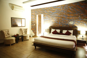 Hotel Premier Inn Davis Road