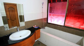 Hotel Premier Inn Davis Road
