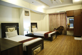 Hotel Premier Inn Davis Road