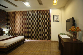 Hotel Premier Inn Davis Road