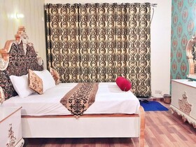 Hotel Rose One Lahore