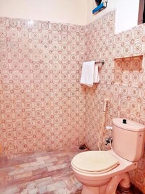 Hotel Rose One Lahore