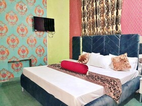 Hotel Rose One Lahore