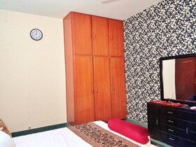 Hotel Rose One Lahore