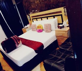 Hotel Royal Suites