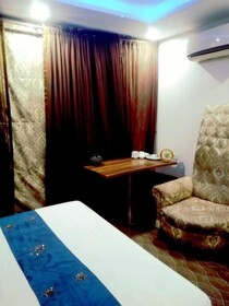 Hotel Royal Suites