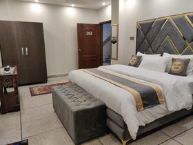 Hotel Swiss Pearl