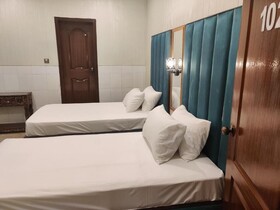 Hotel Swiss Pearl