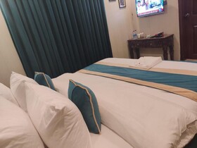 Hotel Swiss Pearl
