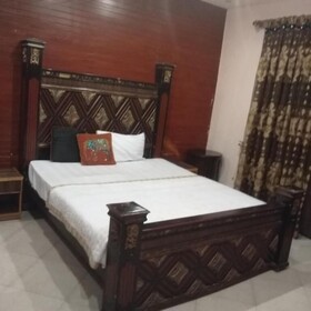 Hotel Versa Apartment and Lodges Lahore