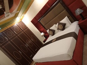 Infinity Hotel