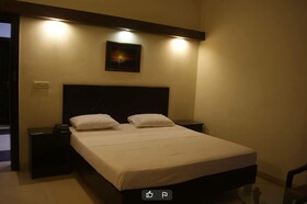 Kalash Hotel Lahore