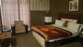 Lasani Continental Hotel Lahore