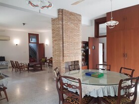 Le Green Manor