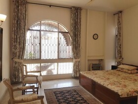 Le Green Manor