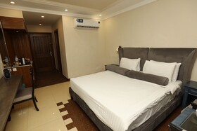 Magnum Inn