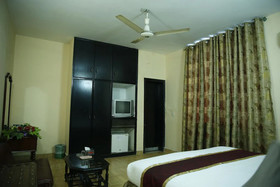Mall View Hotel