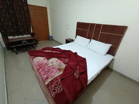 New Hajveri Hotel