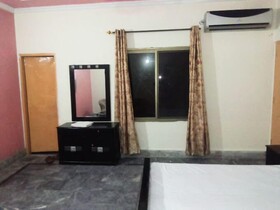 Orange Line Hotel