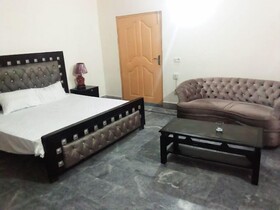 Orange Line Hotel