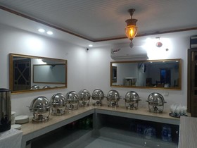 Shanze Hotel And Suites