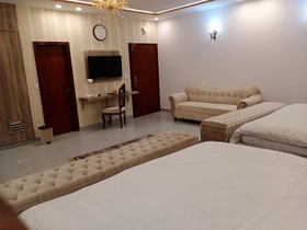 Shanze Hotel And Suites