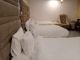 Shanze Hotel And Suites