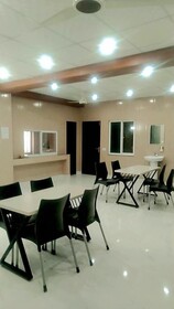 Uptown86 Executive Residency