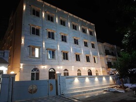 Uptown86 Executive Residency