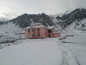 Hotel De Rose Wood Batakundi