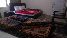 Silver Gleam Hotel