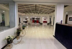 Waterstone's Hotel