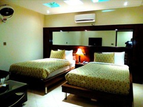 Bling Hotel