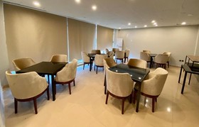 Grand Luxury Hotel