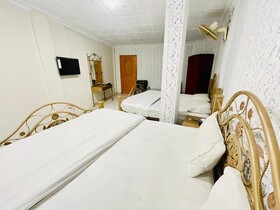 Hotel New Mid City