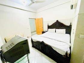 Hotel New Mid City