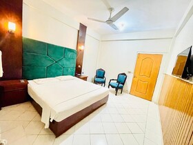Hotel New Mid City