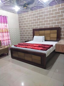 Hotel Paradise Inn