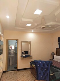 Hotel Paradise Inn