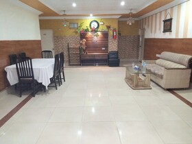 Hotel Paradise Inn