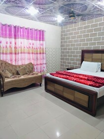 Hotel Paradise Inn