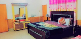 Hotel Paradise Inn