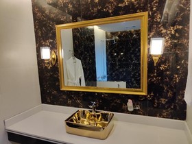 Royal Mansion Hotel